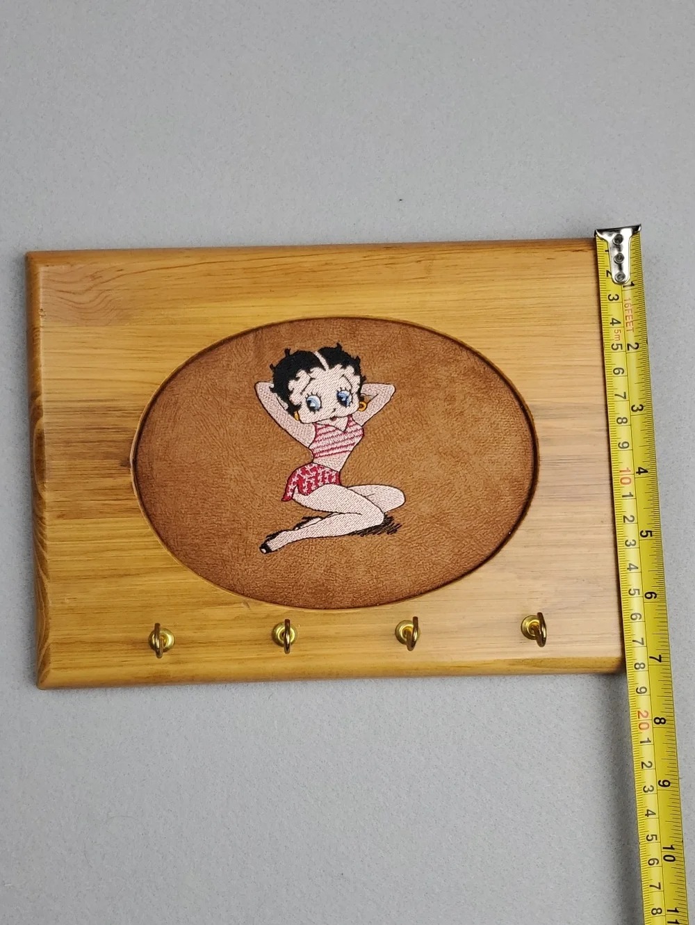Vintage Betty Boop Themed Wood Wall Hook Rack with Gold Hooks